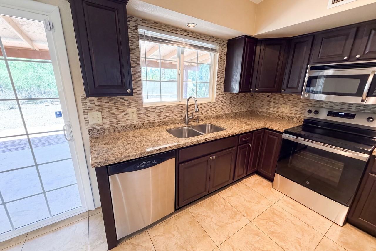 6082 N Curry Ave #NA - Photo 2 of 15