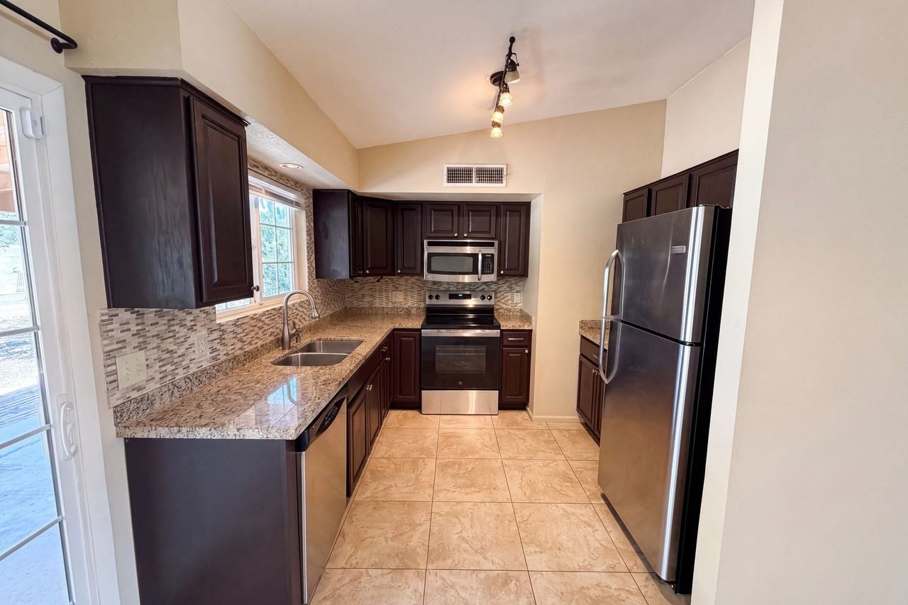 6082 N Curry Ave #NA - Photo 5 of 15