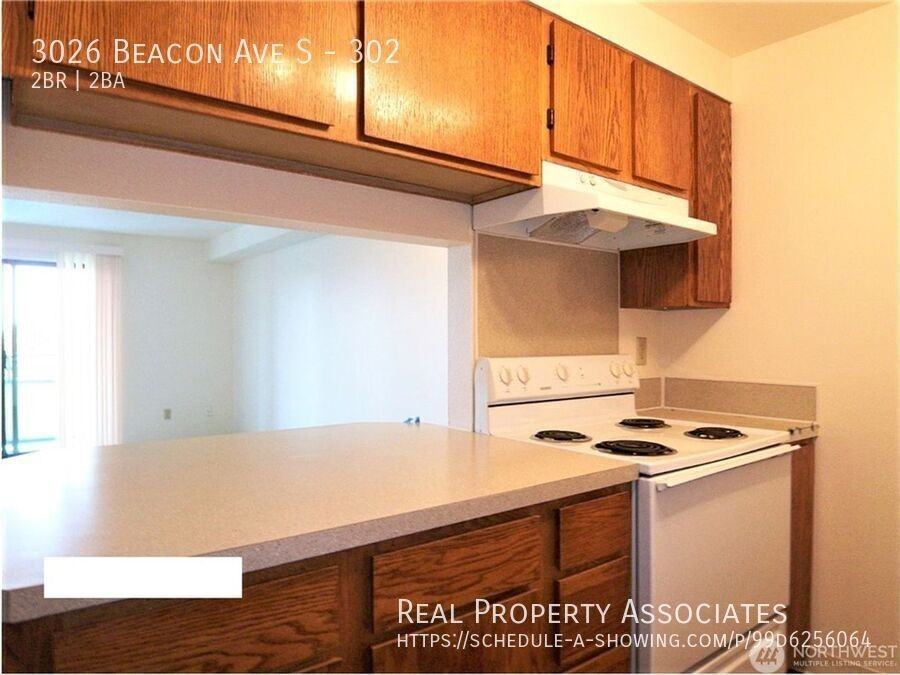 3026 Beacon Ave S #302 - Photo 3 of 18
