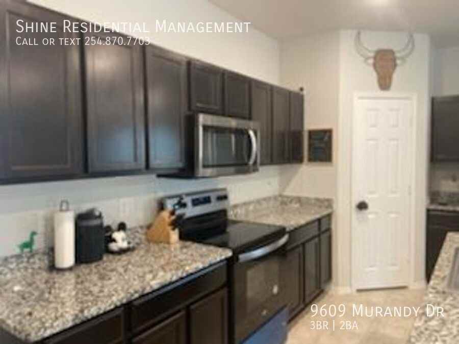 9609 Murandy Dr - Photo 2 of 10