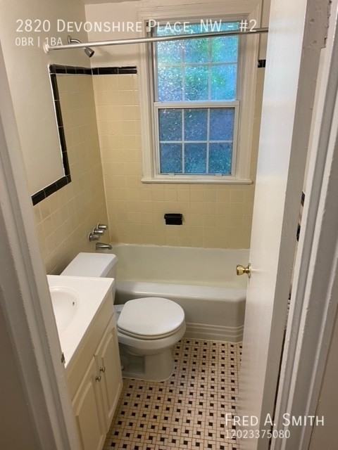 2820 Devonshire Pl Nw #2 - Photo 6 of 9