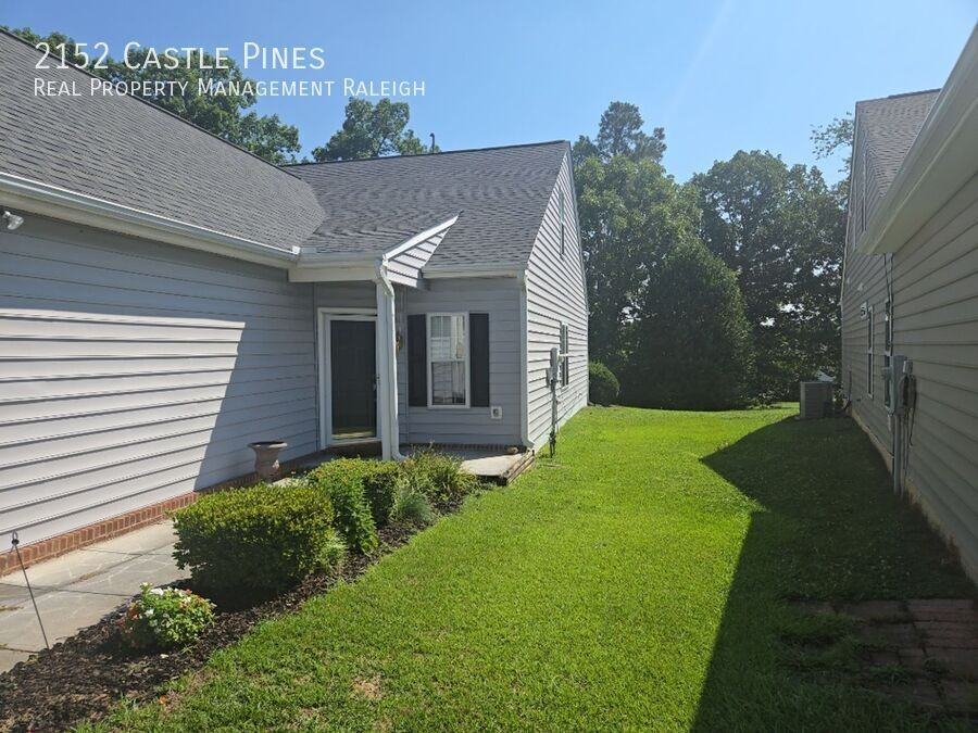 2152 Castle Pines Dr - Photo 2 of 21