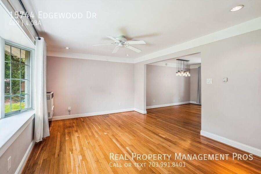 15744 Edgewood Dr - Photo 5 of 43