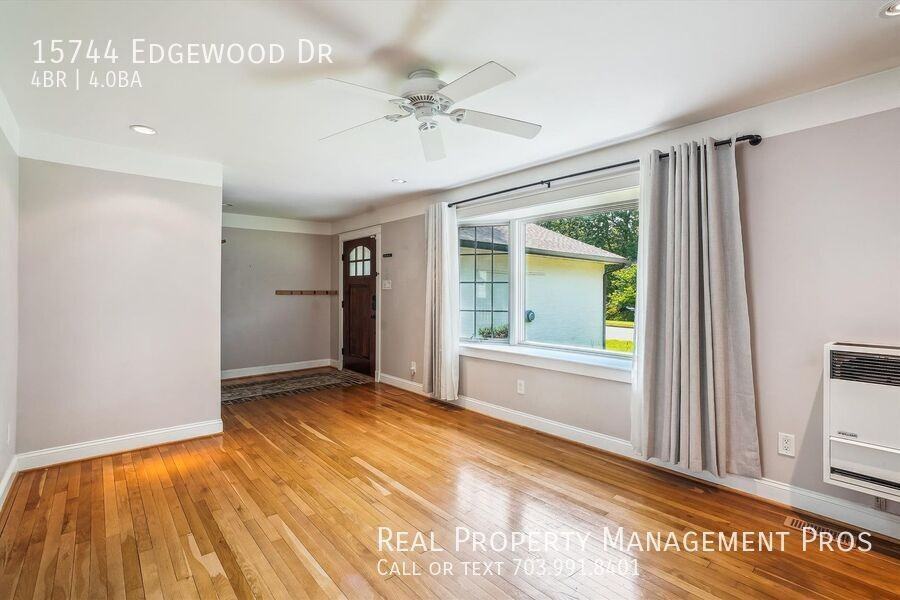 15744 Edgewood Dr - Photo 6 of 43