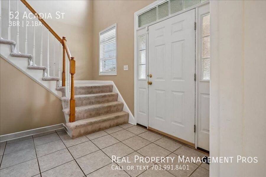 52 Acadia St - Photo 2 of 23