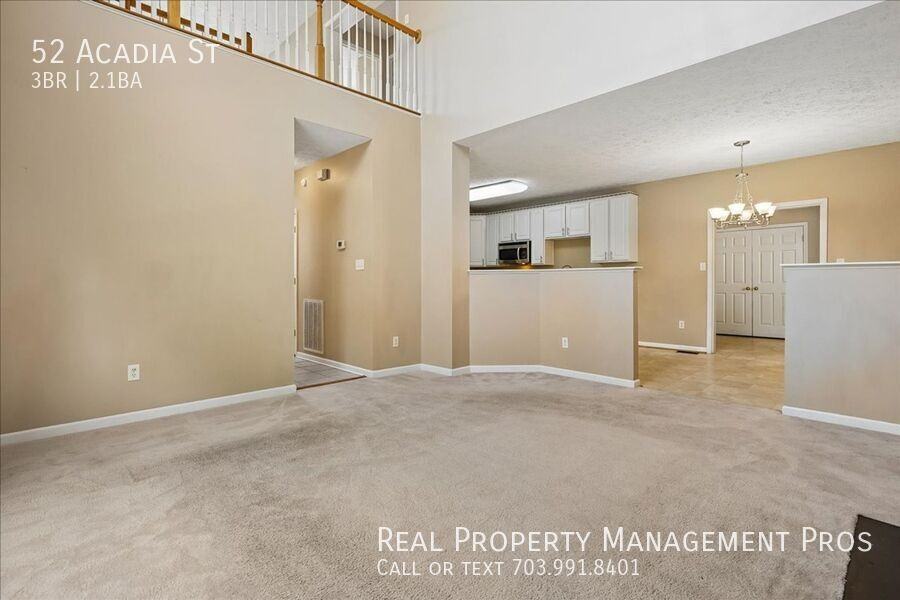 52 Acadia St - Photo 5 of 23