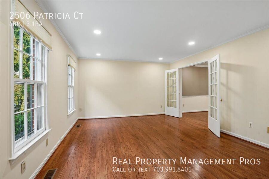 2506 Patricia Ct - Photo 3 of 50