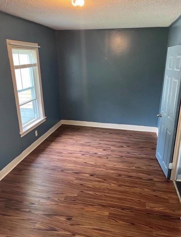 9 Raynes Ct #2AVAILABLE - Photo 4 of 7