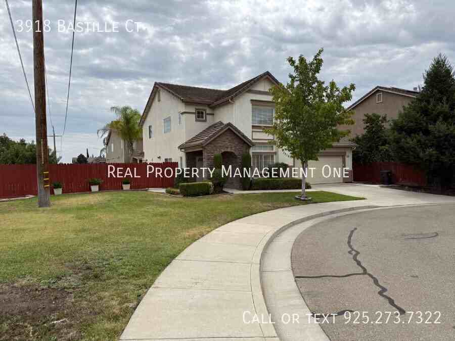 3918 Bastille Ct - Photo 2 of 36
