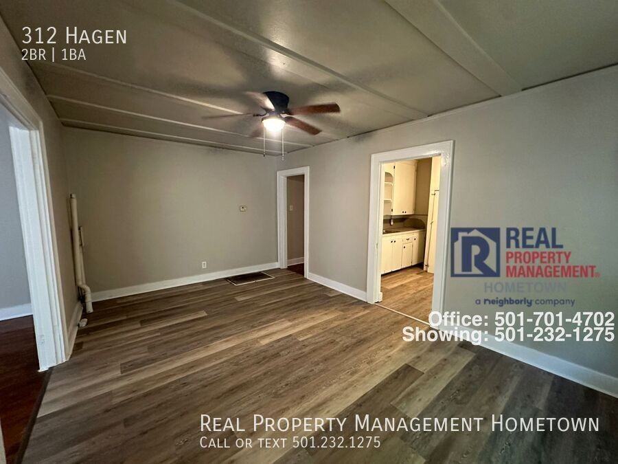 312 Hagen St - Photo 4 of 11