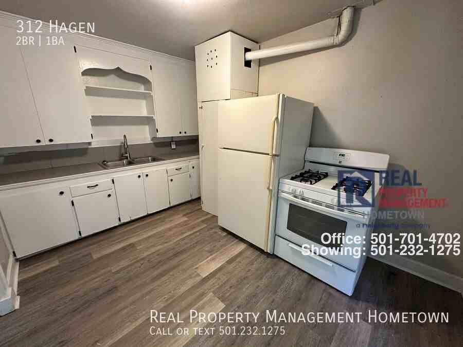 312 Hagen St - Photo 6 of 11