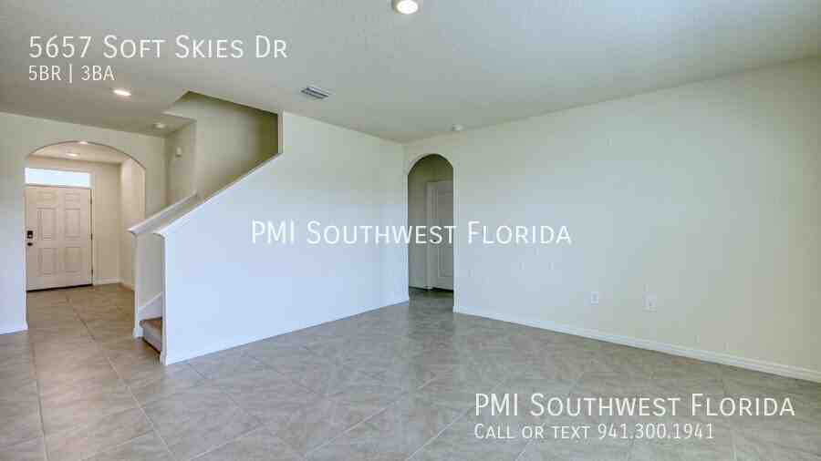 5657 Soft Skies Dr - Photo 5 of 50