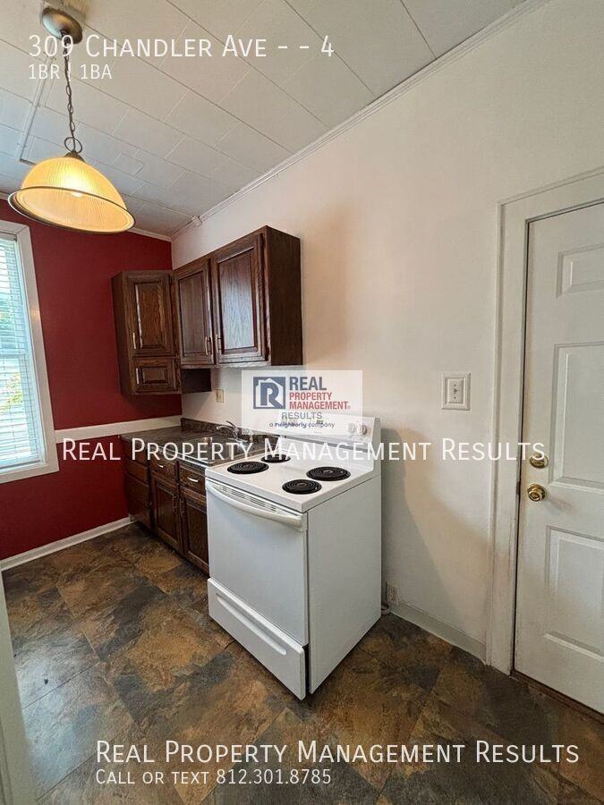 309 Chandler Ave #4 - Photo 2 of 13
