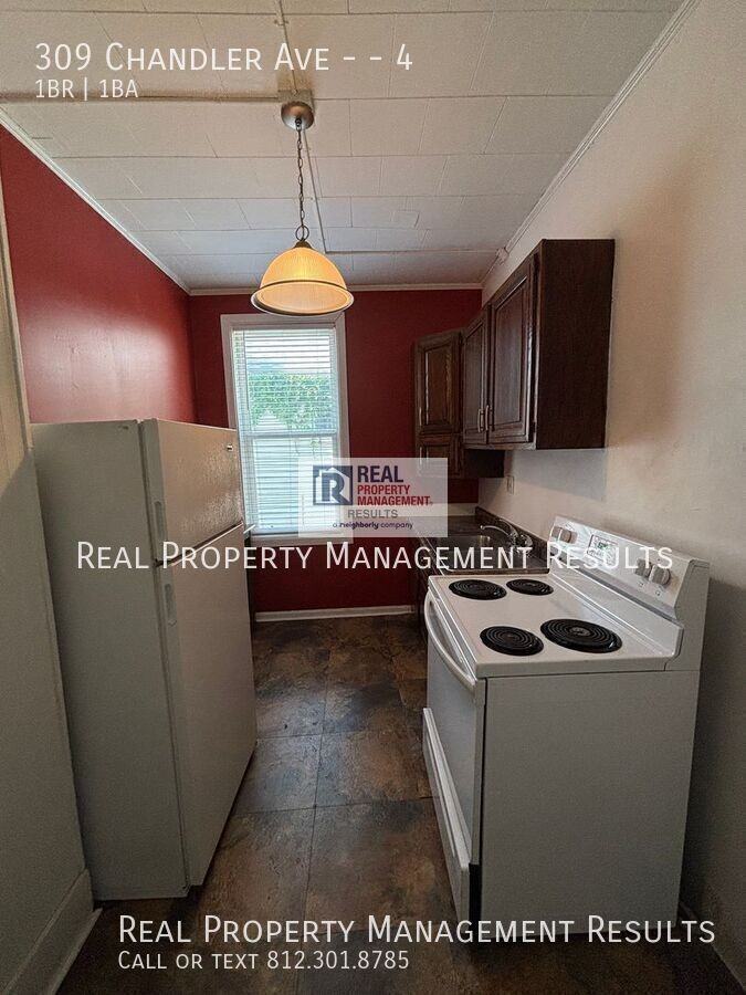 309 Chandler Ave #4 - Photo 3 of 13