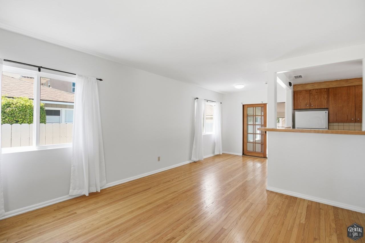 4142 Lincoln Ave - Photo 3 of 27