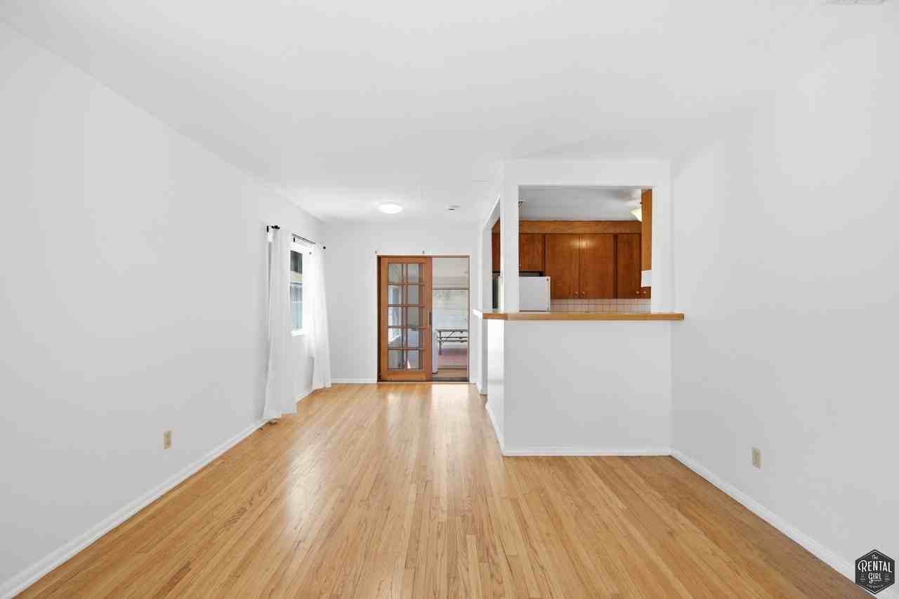4142 Lincoln Ave - Photo 5 of 27