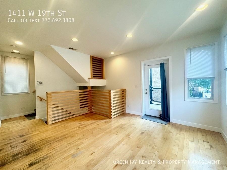 1411 W 19th St - Photo 6 of 21