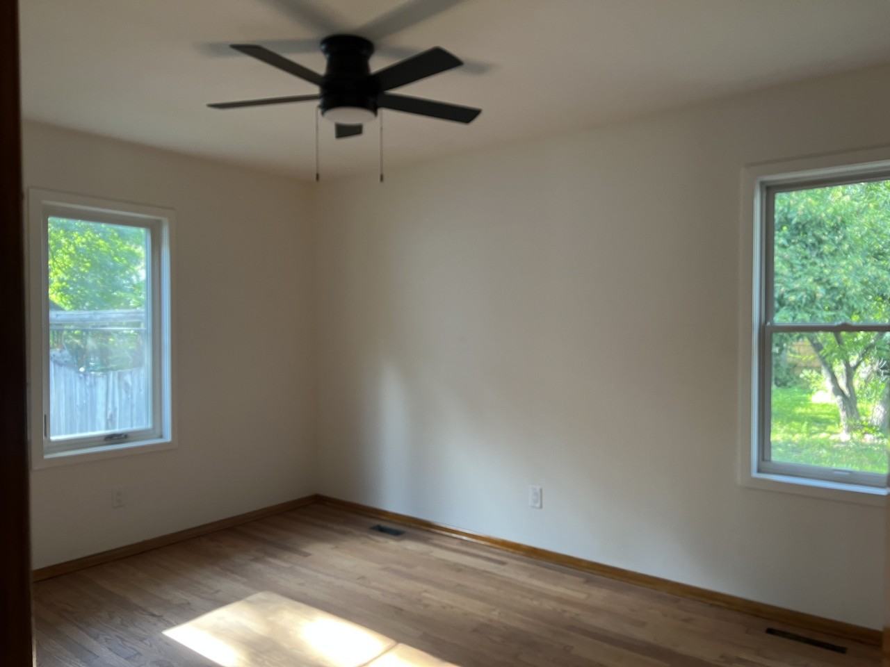 706 Whiting Ave #NA - Photo 6 of 18