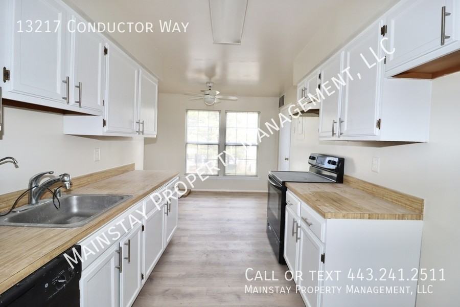 13217 Conductor Way - Photo 7 of 21