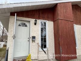 featured image of 207 Thomson Ave #1