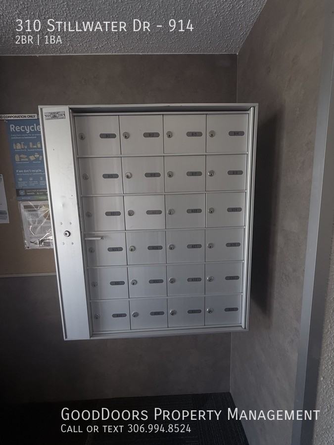 310 Stillwater Dr #914 - Photo 2 of 9