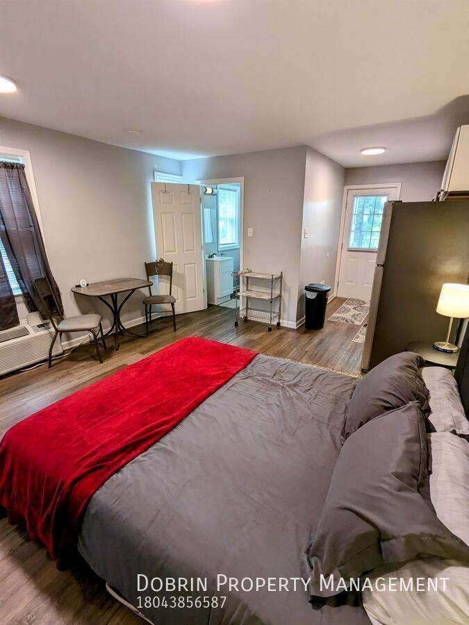 1721 Blair St #3 - Photo 6 of 8