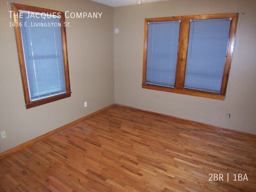 1436 E Livingston St - Photo 7 of 8