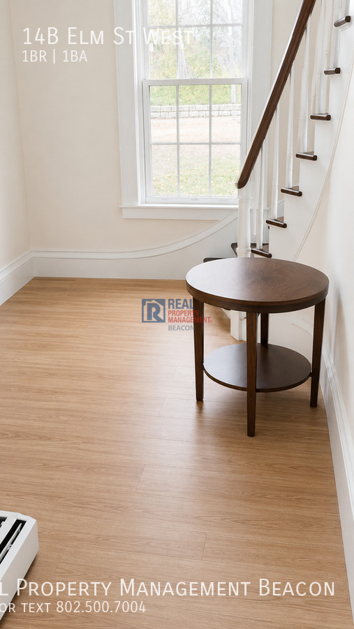14B Elm St W - Photo 2 of 18