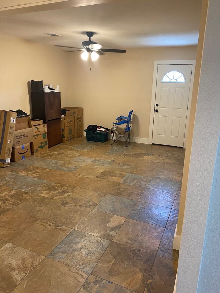 131 Jerry Dr #NA - Photo 3 of 7