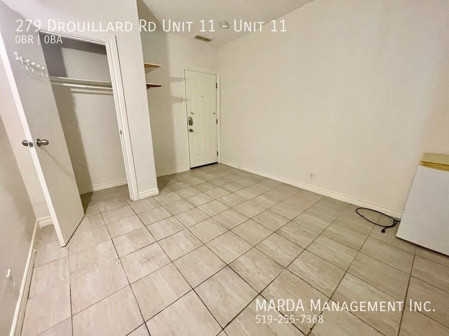 279 Drouillard Rd Unit 11 #11 - Photo 4 of 12