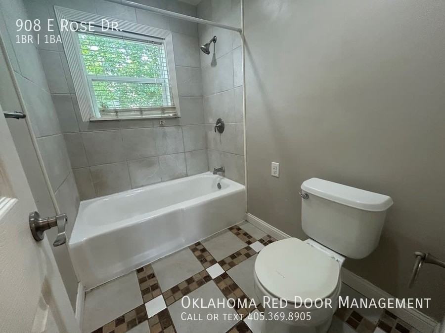 908 E Rose Dr - Photo 7 of 20