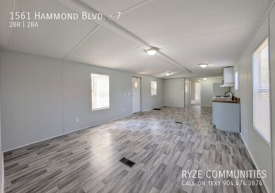 1561 Hammond Blvd #7 - Photo 6 of 18