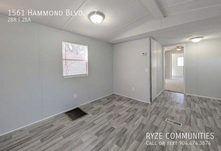 1561 Hammond Blvd #7 - Photo 7 of 18