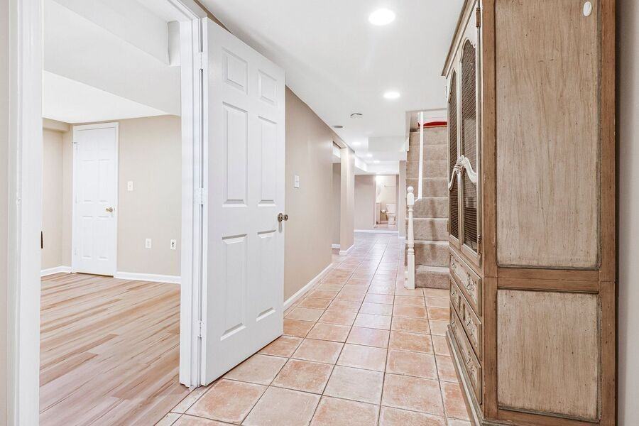 4703 Georgia Ave Nw #B - Photo 3 of 26