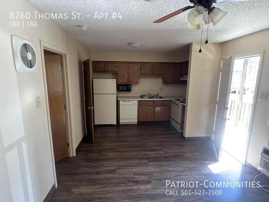 8760 Thomas St #4 - Photo 2 of 5