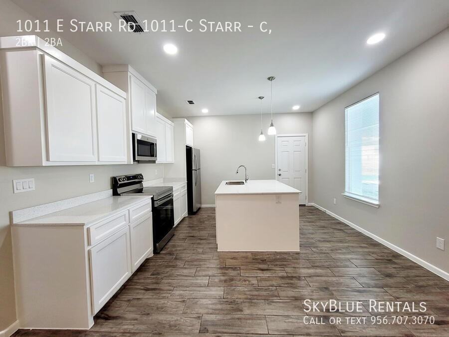 1011 E Starr St #C - Photo 4 of 12