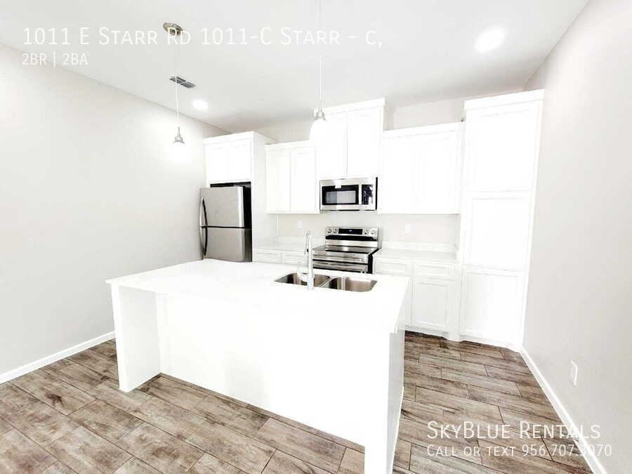 1011 E Starr St #C - Photo 6 of 12