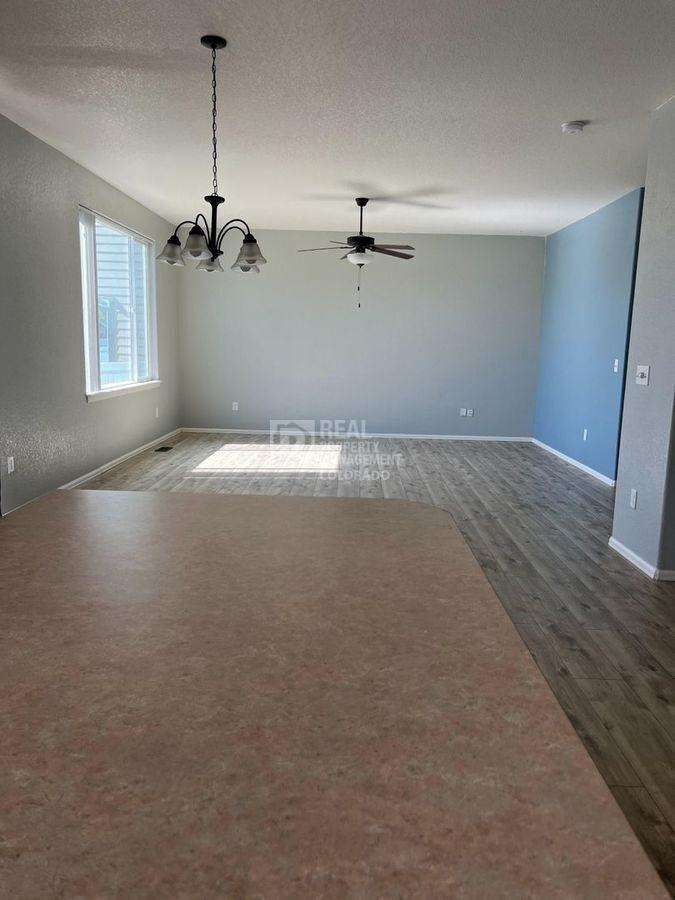 362 Shadowbrook Dr - Photo 6 of 50