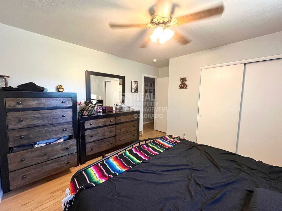 811 Holmes Dr - Photo 7 of 20