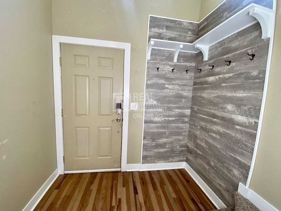 2021 Dove Creek Ct - Photo 3 of 32