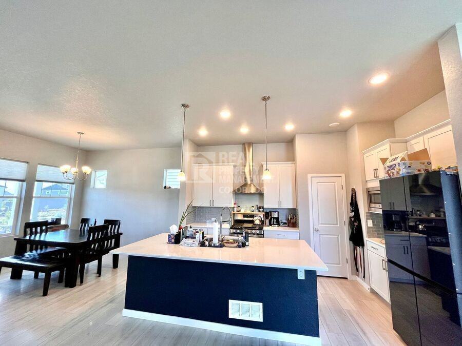 9056 Wolf Valley Dr - Photo 5 of 24