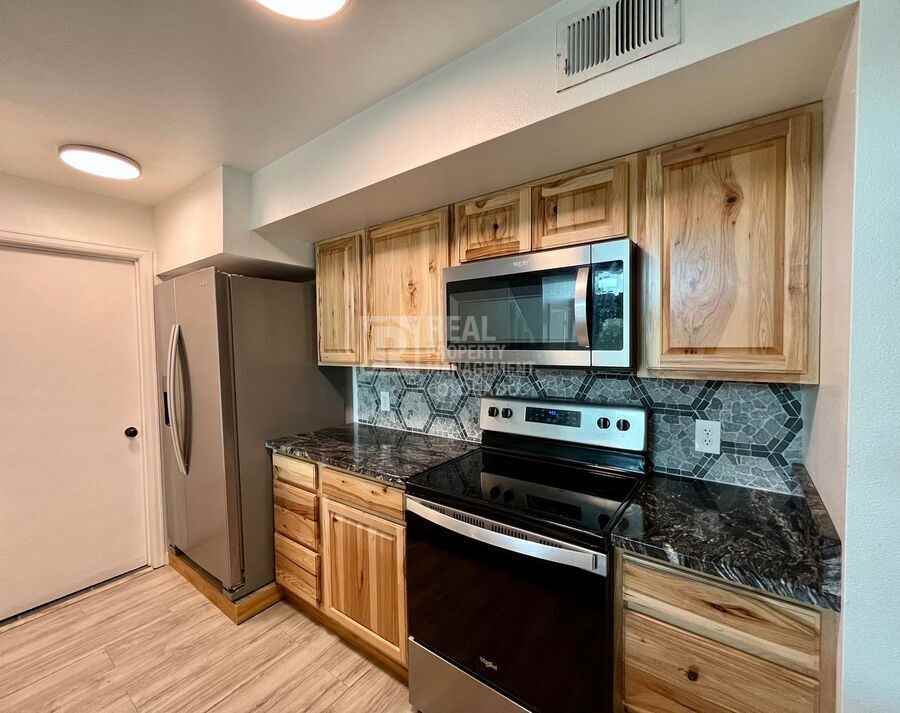 8853 Colorado Blvd #306 - Photo 5 of 14