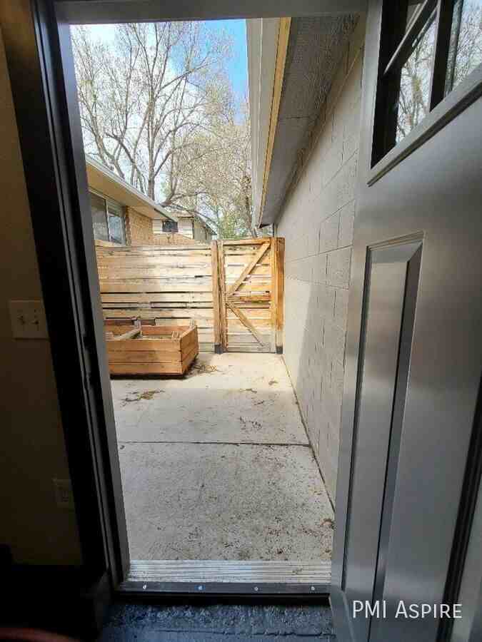 6215 W 53rd Ave - Photo 3 of 23
