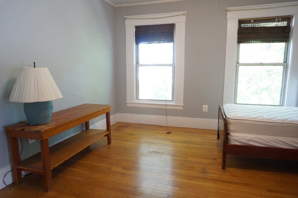 340 Broadway #ONLY - Photo 2 of 31