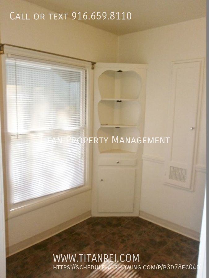 2320 G St #3 - Photo 3 of 8