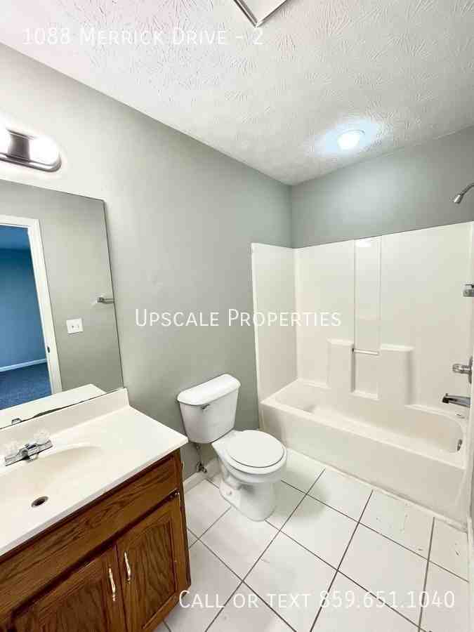 1088 Merrick Dr #2 - Photo 7 of 10