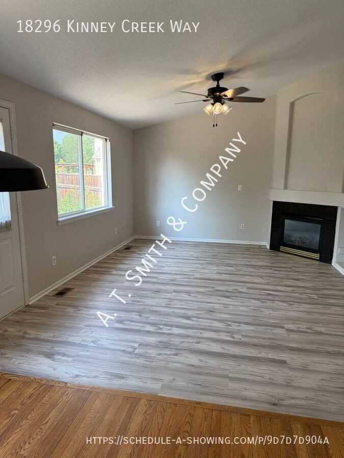 18296 Kinney Creek Way - Photo 4 of 22