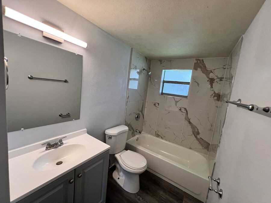 9318 Eastfield Rd #A - Photo 5 of 6