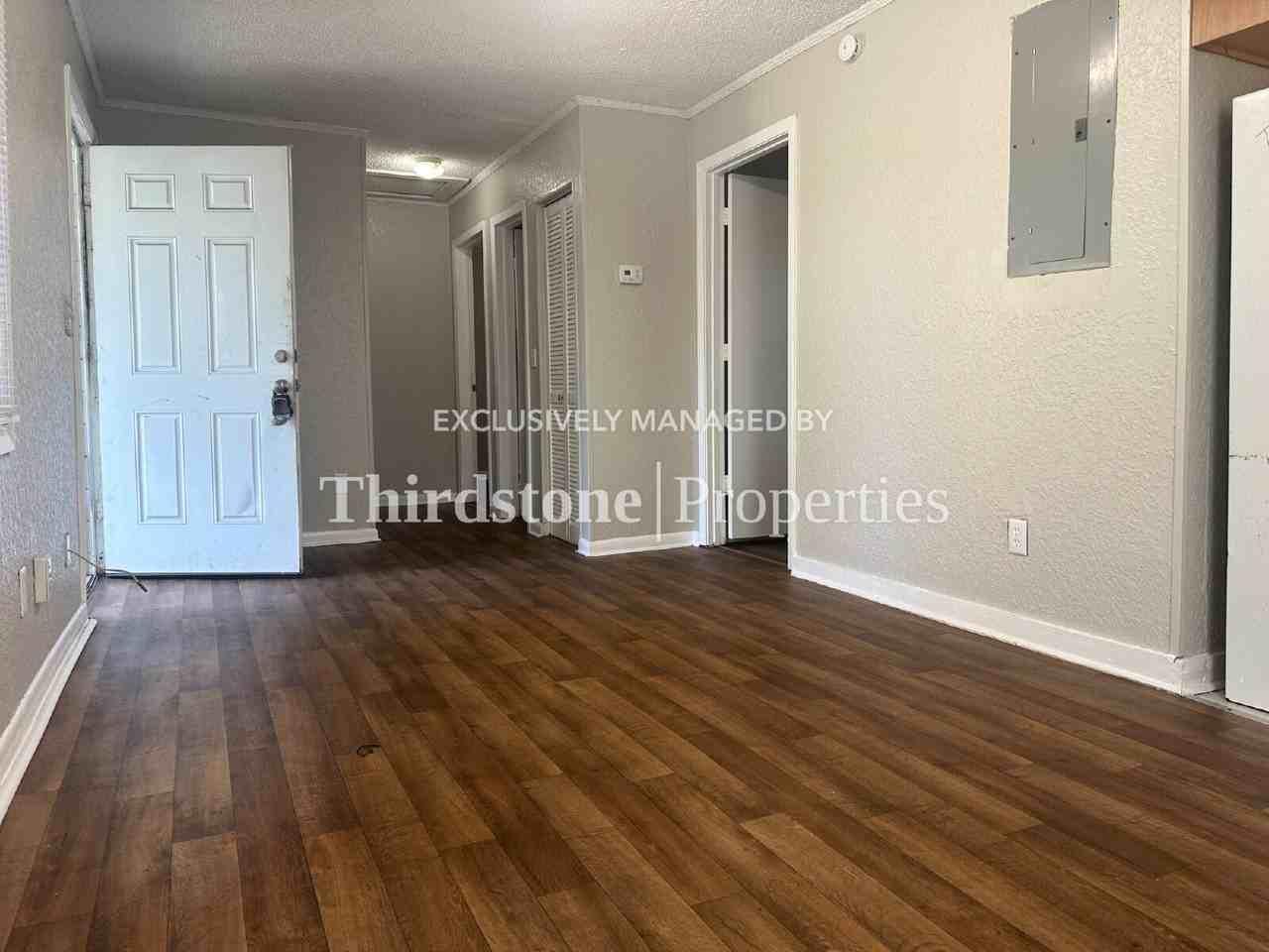 1853 W 6th St - Photo 2 of 15