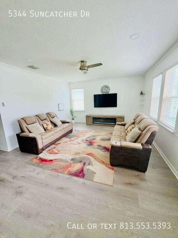 5344 Suncatcher Dr - Photo 5 of 50